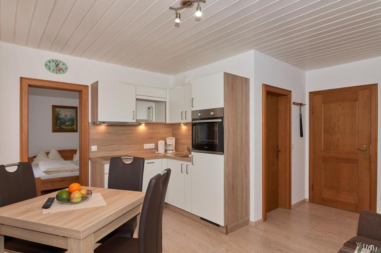 Dangl Gbr, Gaestehaus Sonnenhof - Inkl. Chiemgau Karte Bergen  Oda fotoğraf
